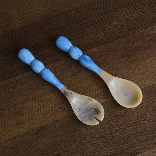 VIDA Resin Salad Servers - Light Blue