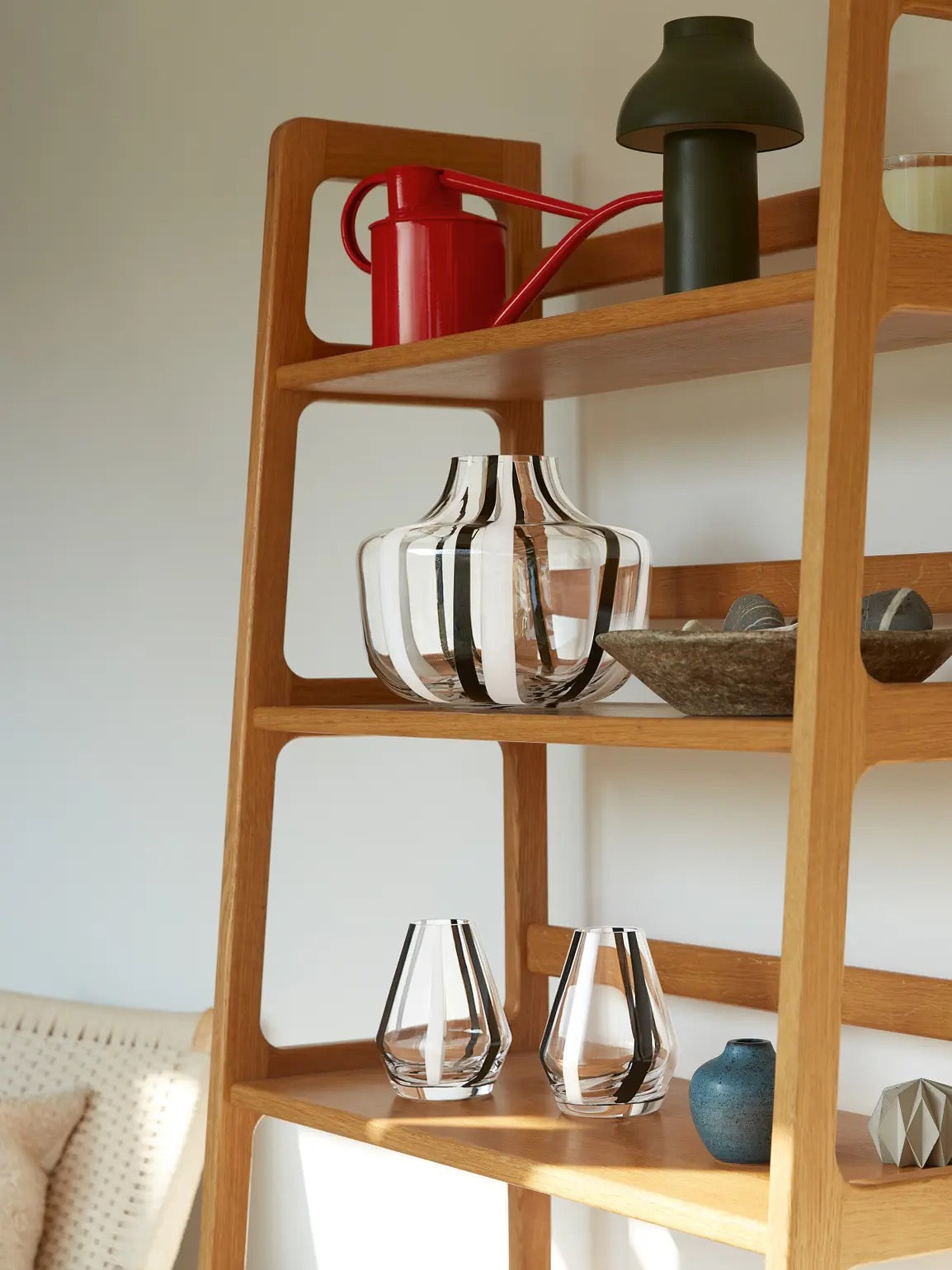 Stripe Vase H7.75in Black/White