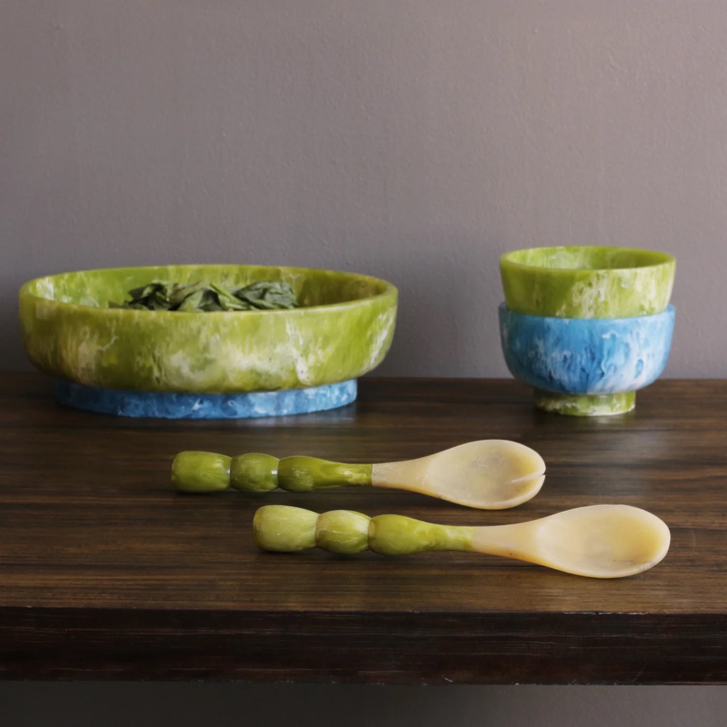 RESIN Rio Large Oval Bowl with Base (Green and Blue)