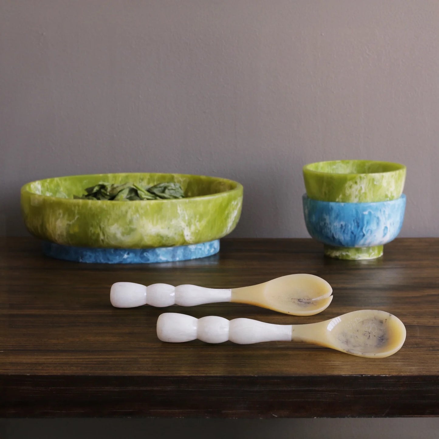 RESIN Rio Large Oval Bowl with Base (Green and Blue)