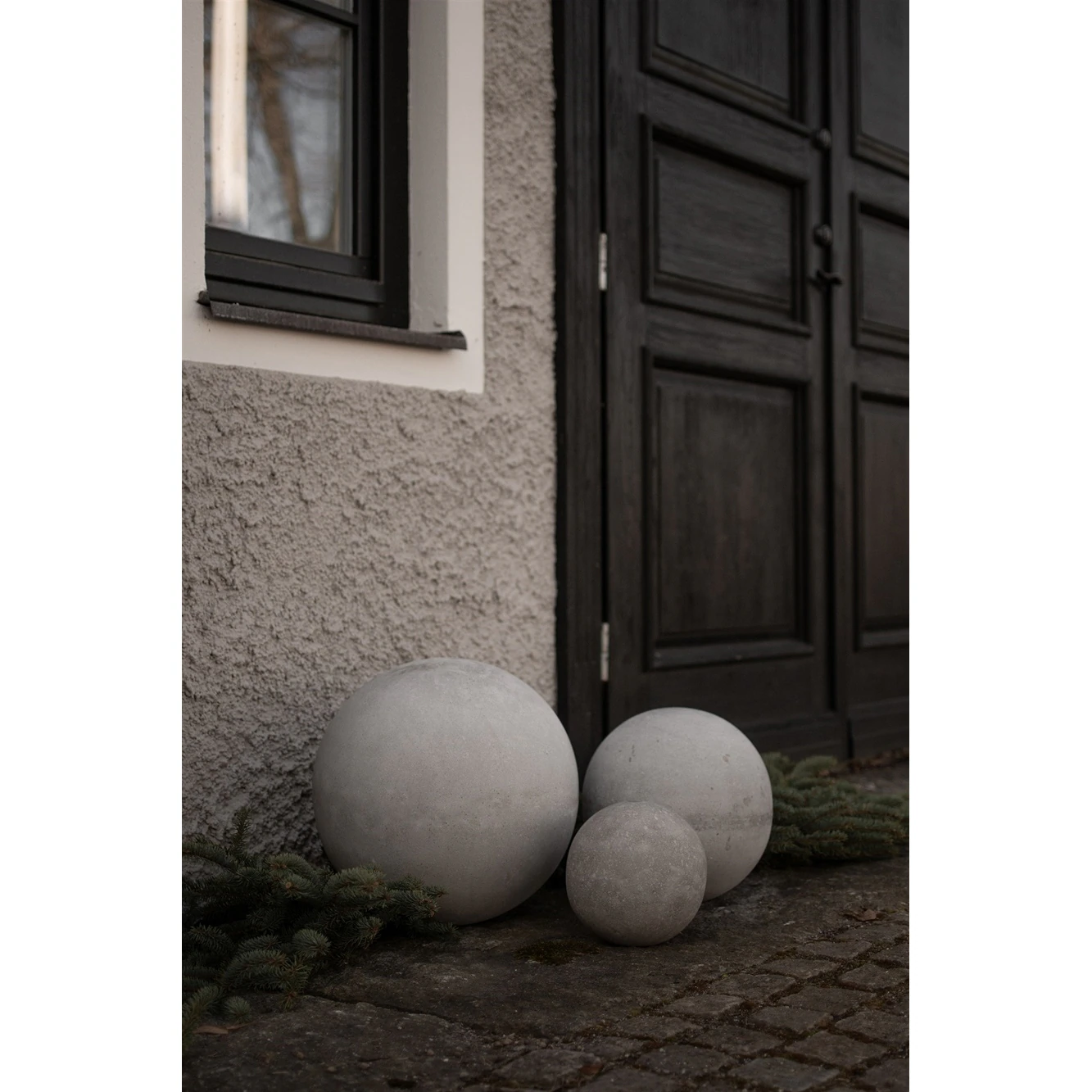 Small GARDEN Concrete Ball