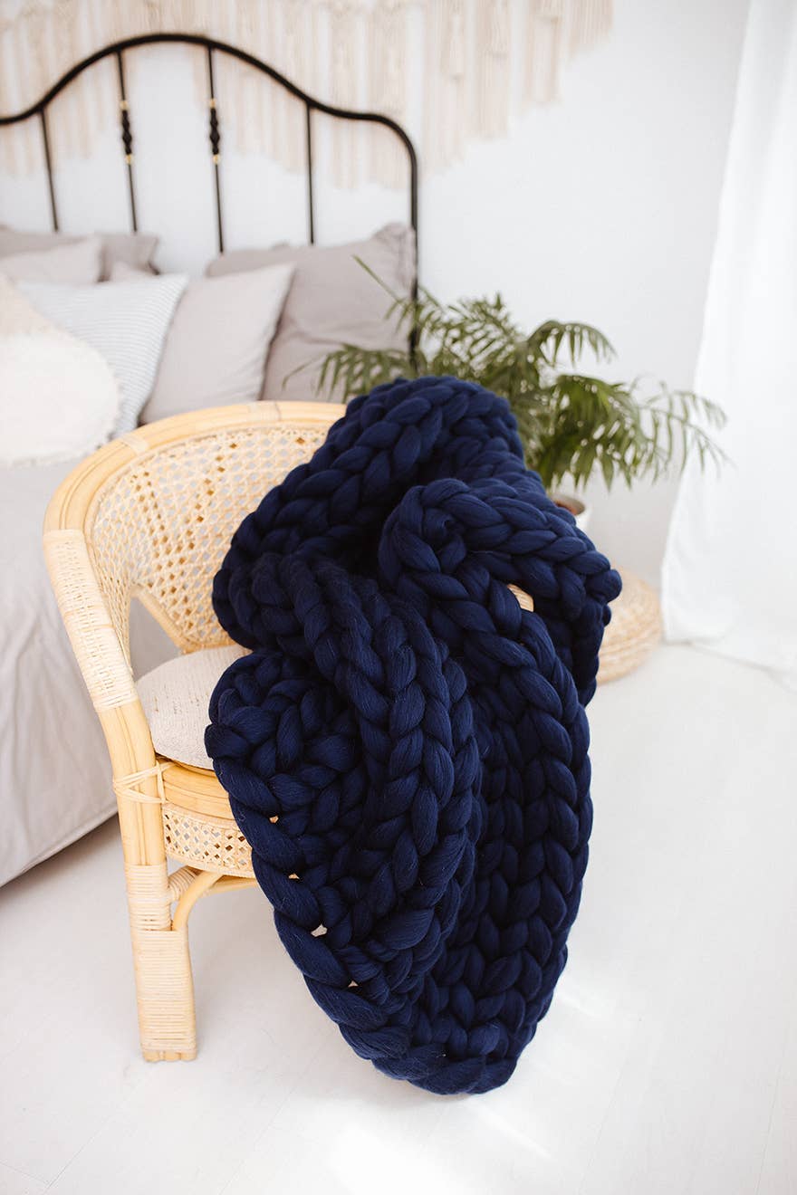 Chunky Knit Blanket 100% Merino Wool Arm Knit Blanket: Grey / 30x50 inches
