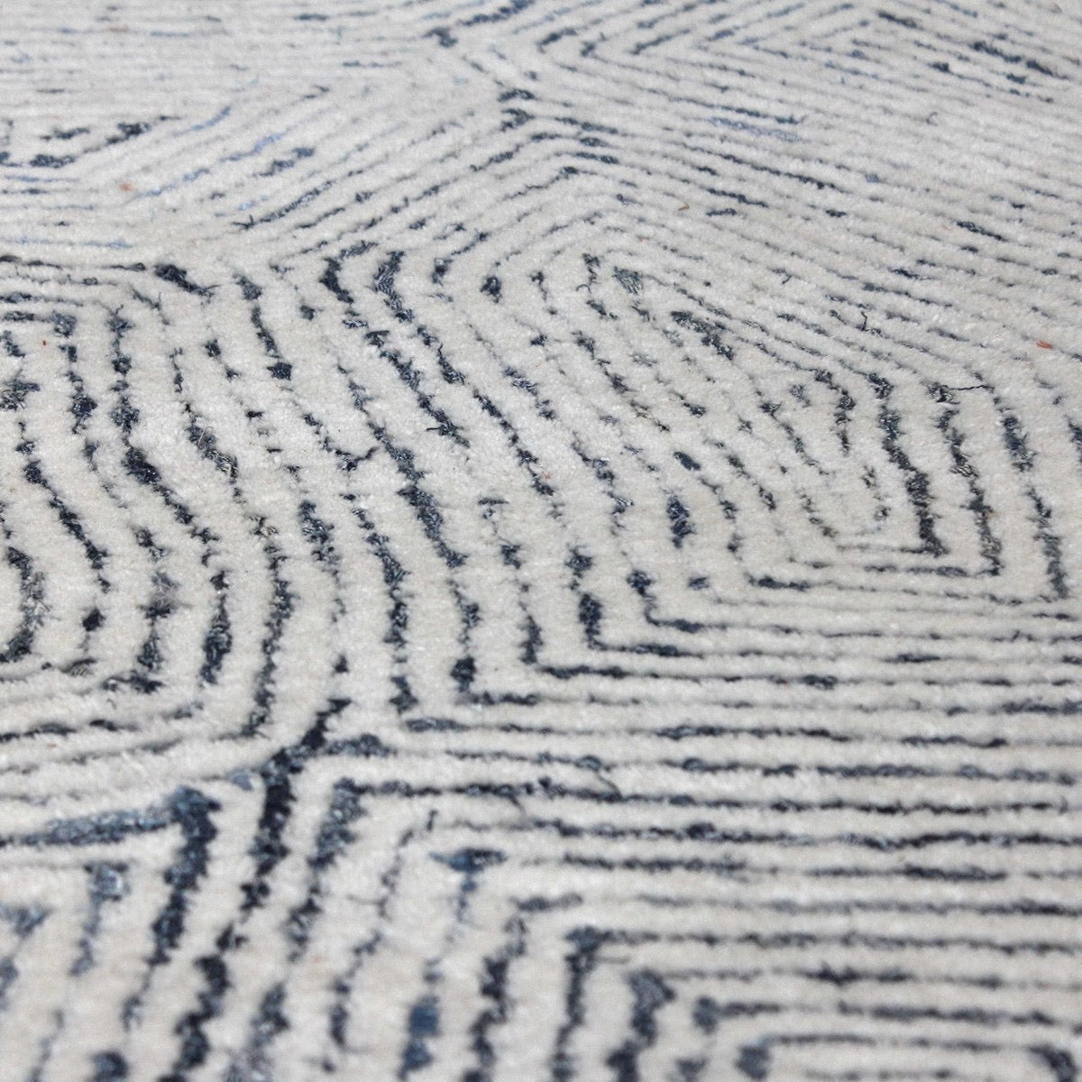 Maze Blue Rug, 8 x 10