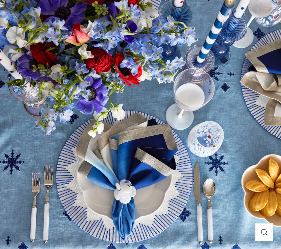 Dream Weaver Placemat in White & Blue