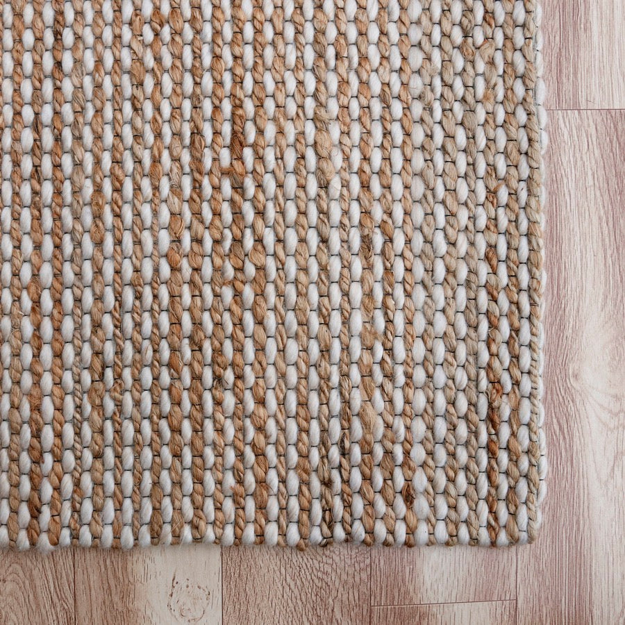 Beige/Natural 2' x 3' Rug