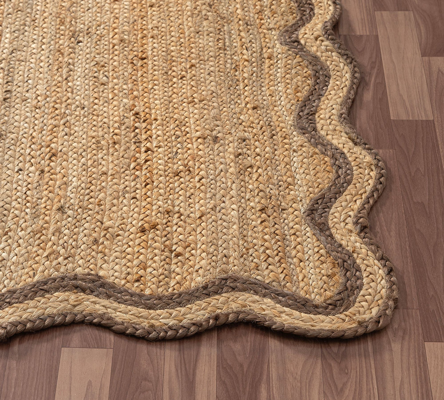 Olivya Jute Scallop Rug Natural/Patridge Brown