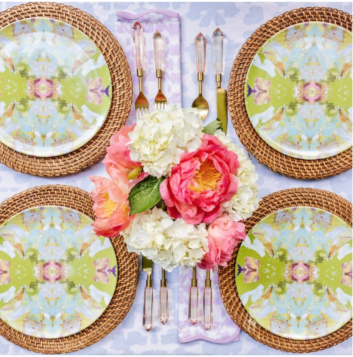 Mosaic Lavender Scalloped Dinner Napkins