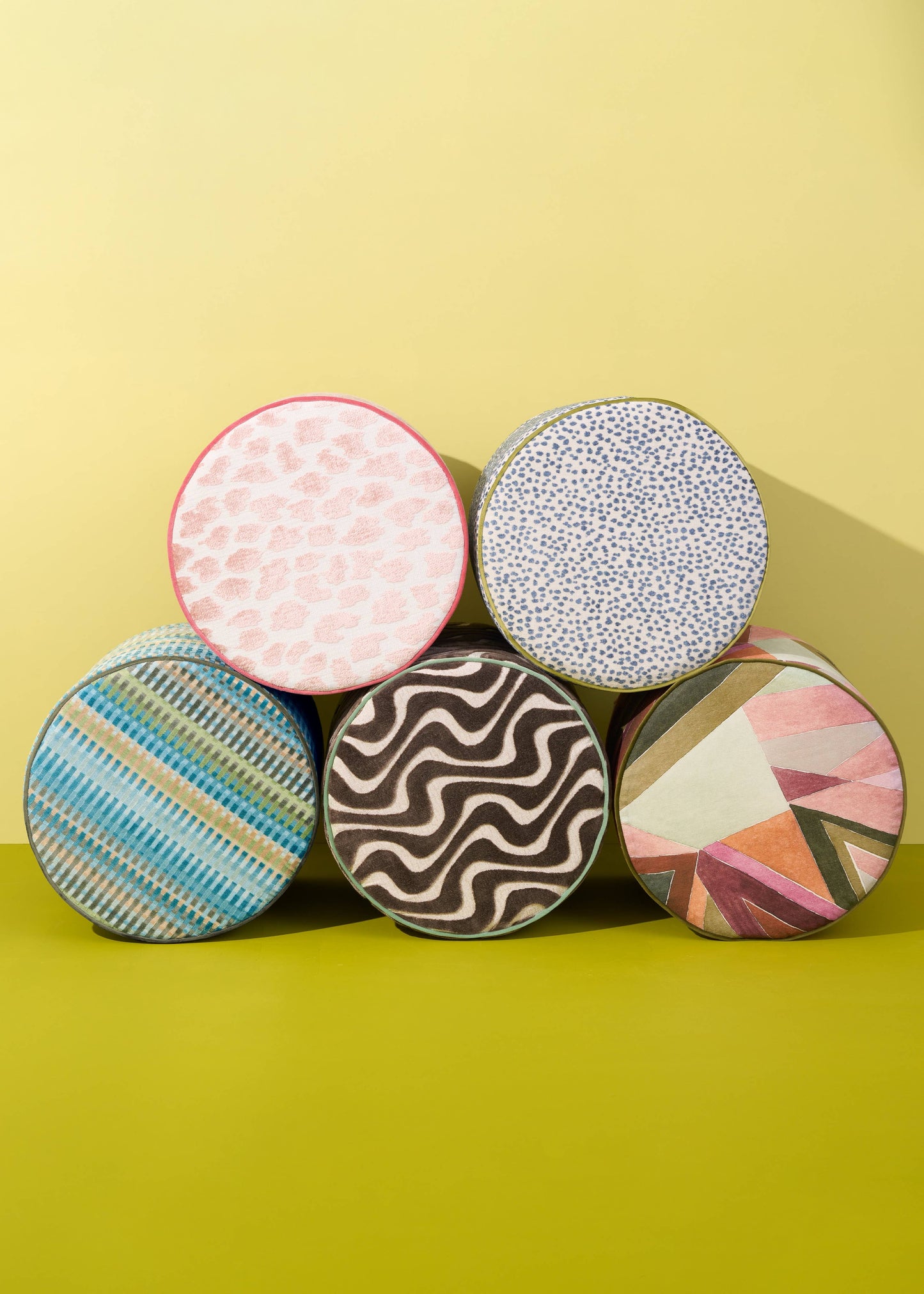 Perch Isabel - brown/beige stool w/ cord