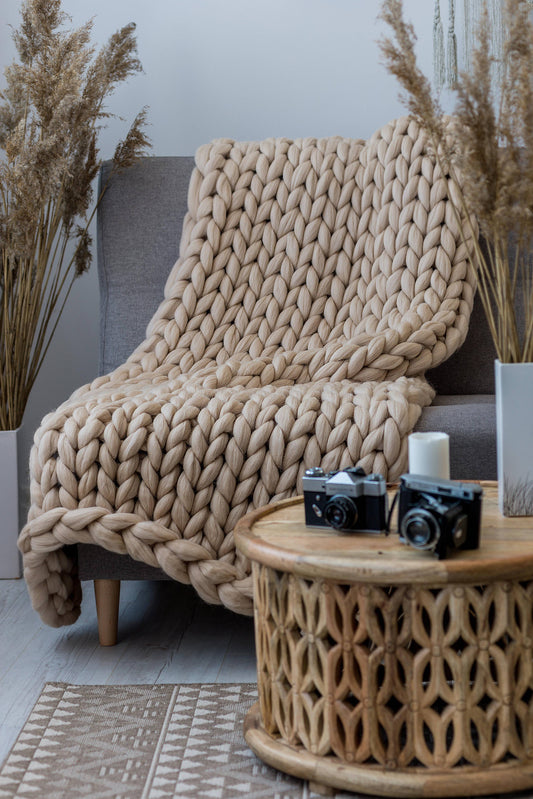 Chunky Knit Blanket 100% Merino Wool Arm Knit Blanket: Beige / 30x50 inches