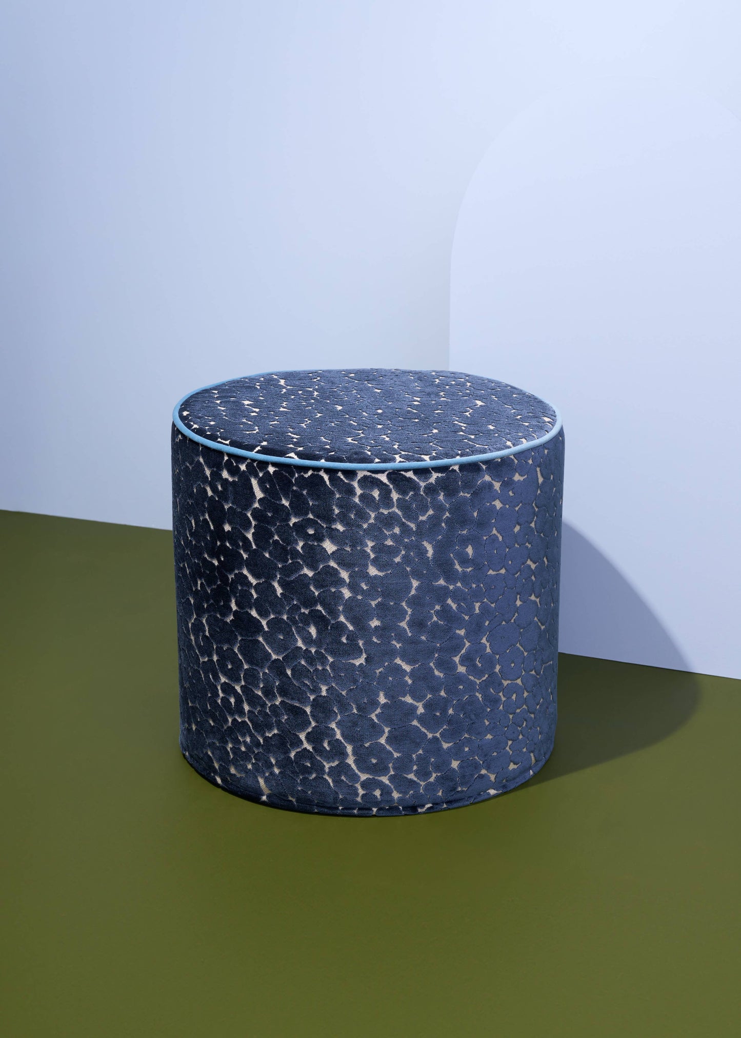 Perch Madison - cadet blue stool w/ cord