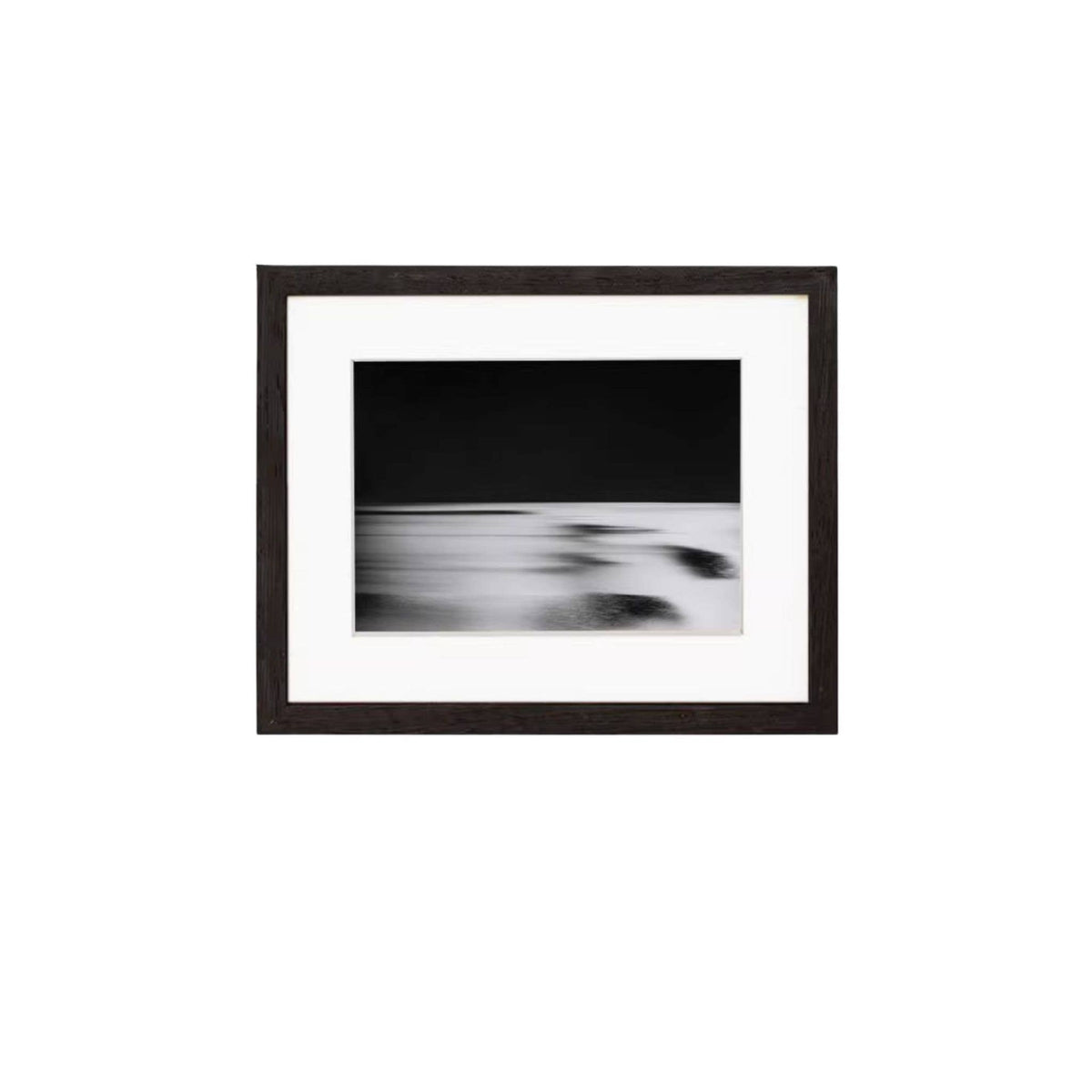 Solid Wenge Tabletop Picture Frame – Straight angle frame: Black Wenge / 4x6"