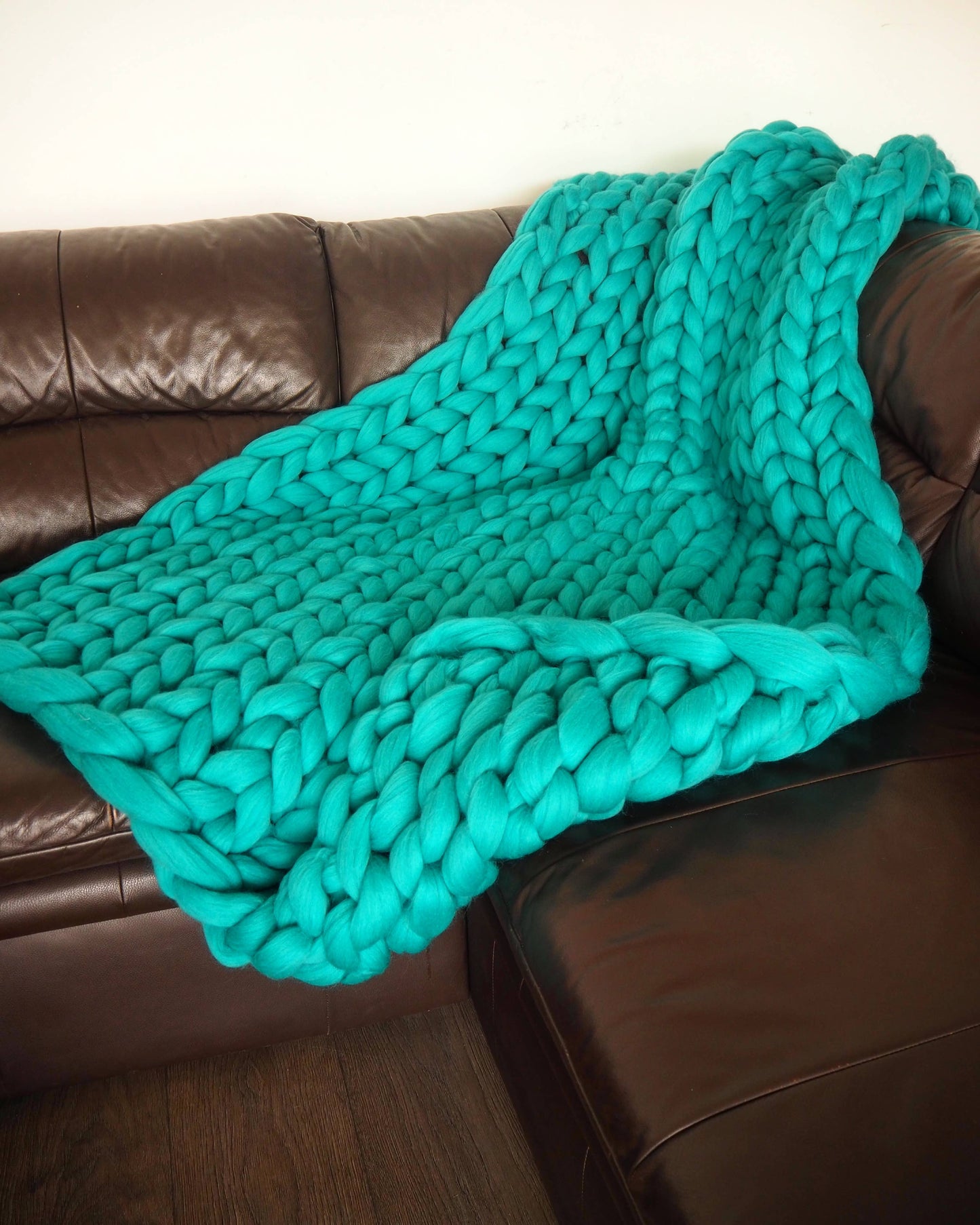 Chunky Knit Blanket, Giant Blanket, 100% Wool Blanket: Dark grey / 30x50 inches
