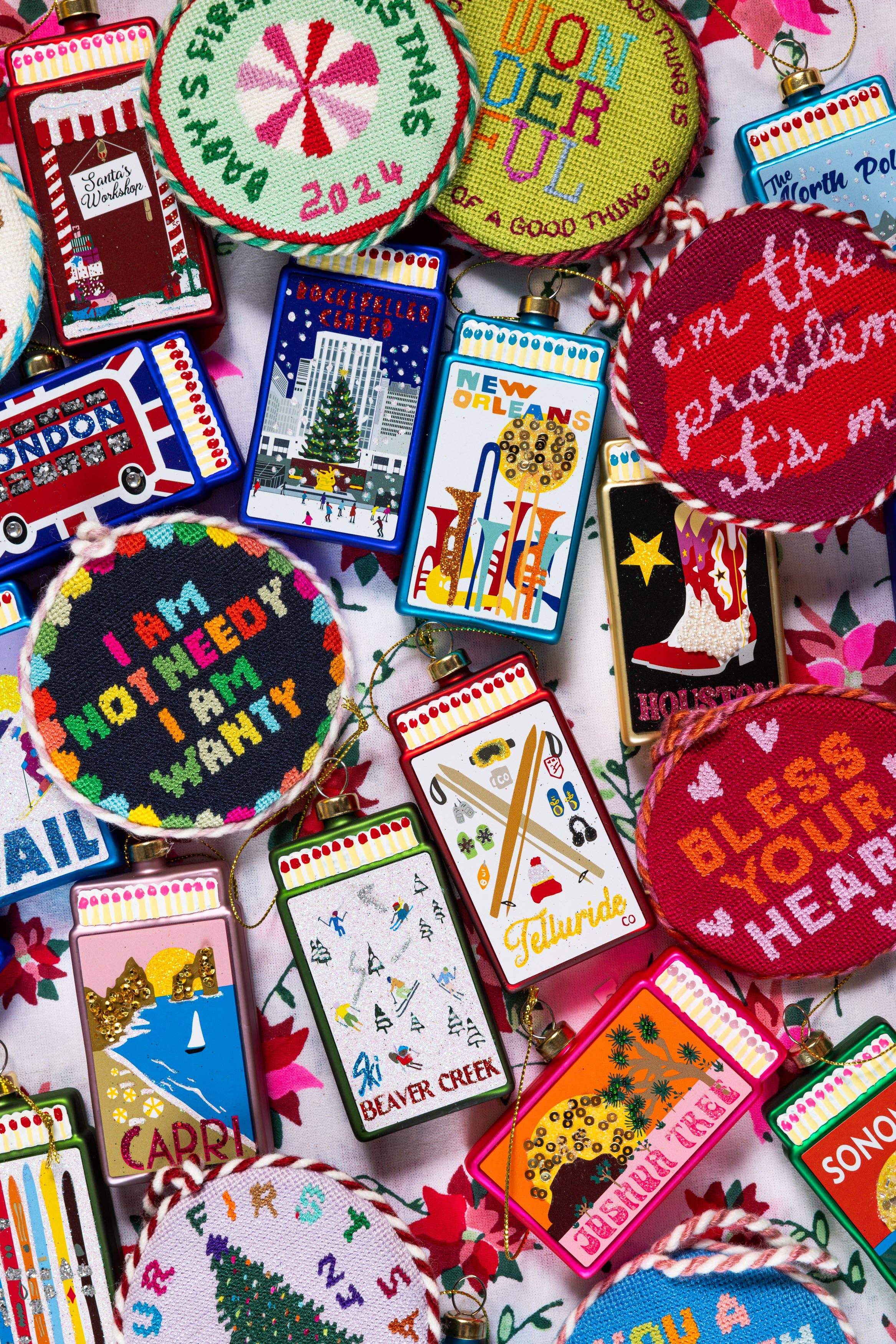 Matchbook Ornament - Rockefeller Center - Thumbnail 3