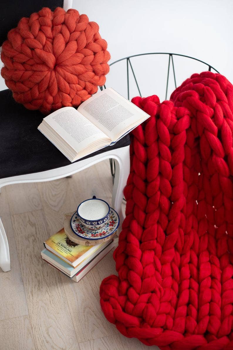 Chunky Knit Blanket 100% Merino Wool Arm Knit Blanket: Beige / 30x50 inches