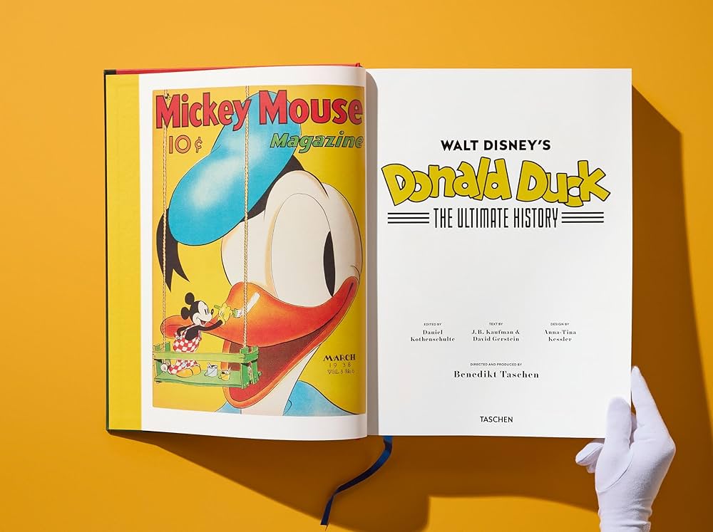 Walt Disney's Donald Duck. The Ultimate History Book
