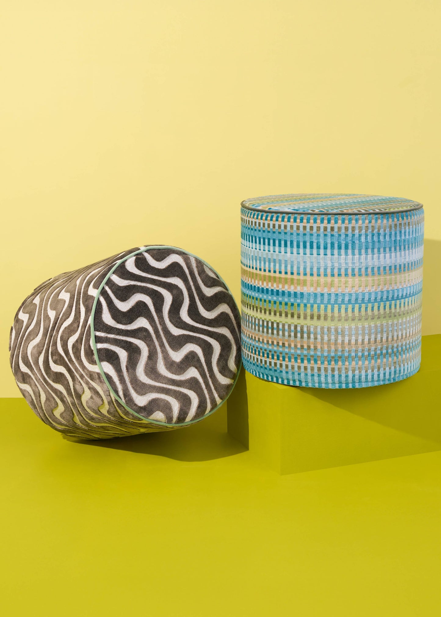 Perch Isabel - brown/beige stool w/ cord