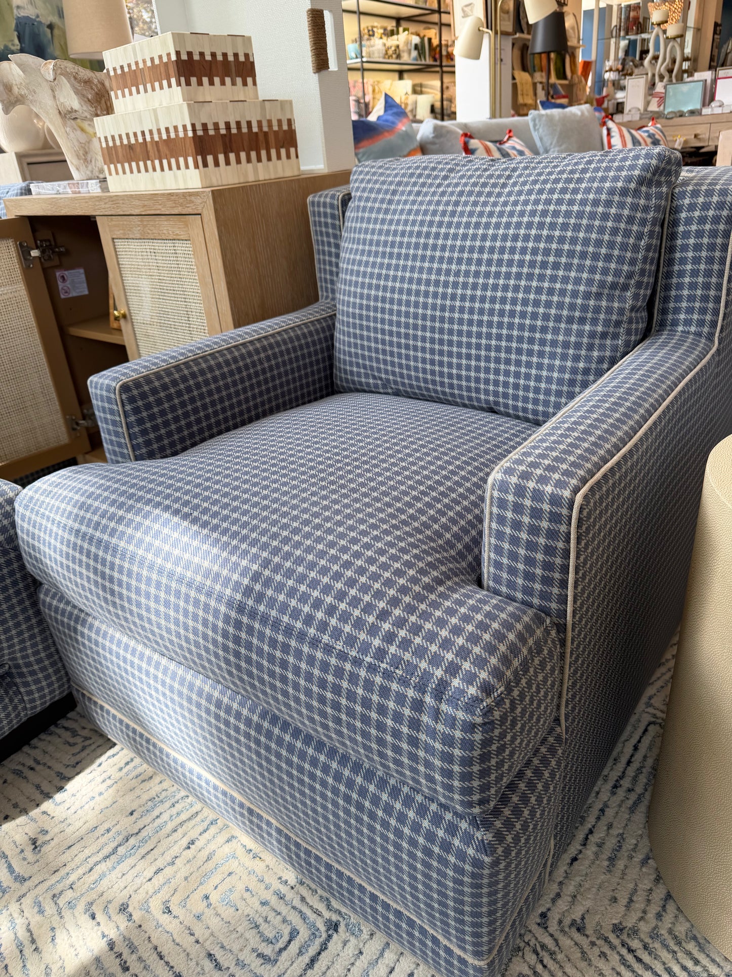 Accord Slate Swivel Chair / 1402-01