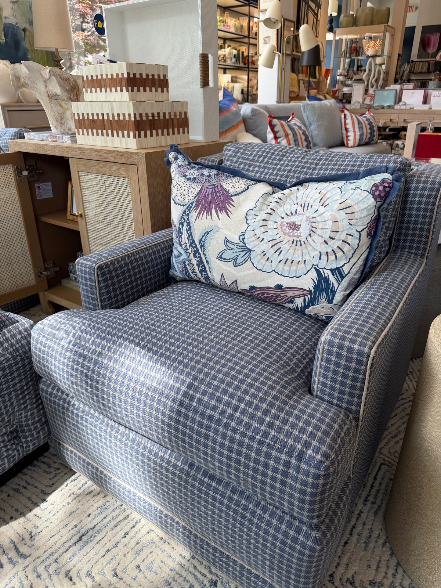 Accord Slate Swivel Chair / 1402-01
