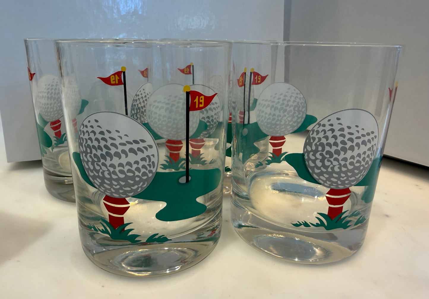 Vintage 19th Hole Golf Glasses / Set 4