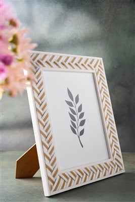 8X10” WHITE RESIN CRISS CROSS PICTURE FRAME - BROWN & WHITE