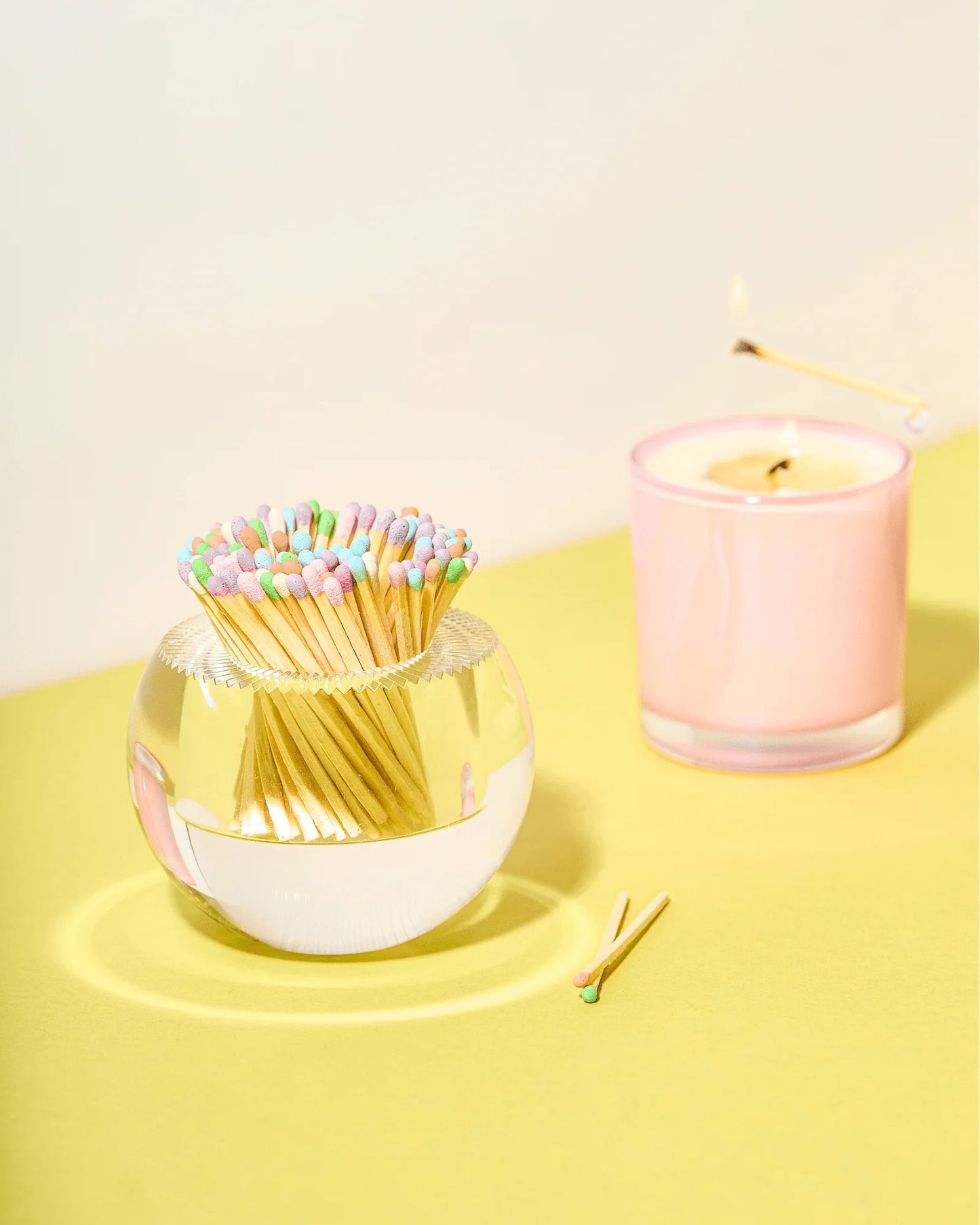 Round Match Striker - Confetti Matches