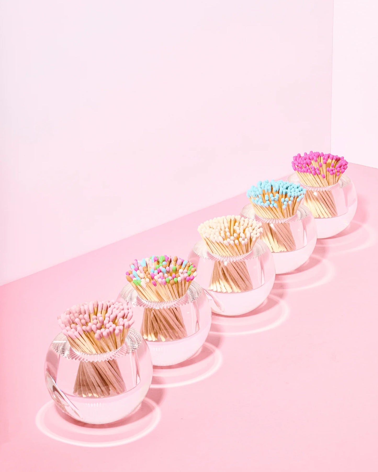 Round Match Striker - Confetti Matches