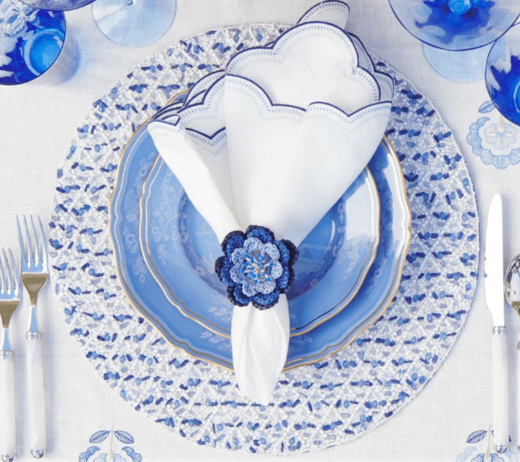 Lune Napkin in White & Navy, Set of 4