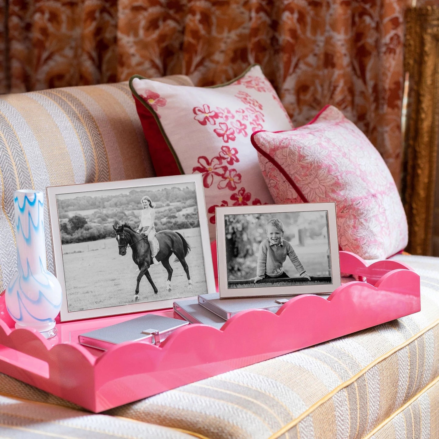 White Enamel Frame / 5" x 7"