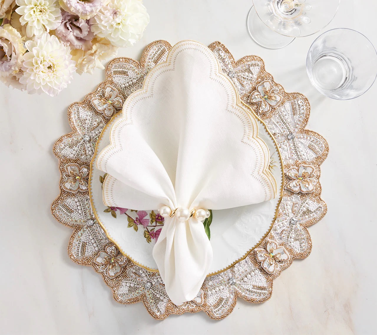 Pearl Drift Napkin Ring in Pearl & Gold, Set of 4