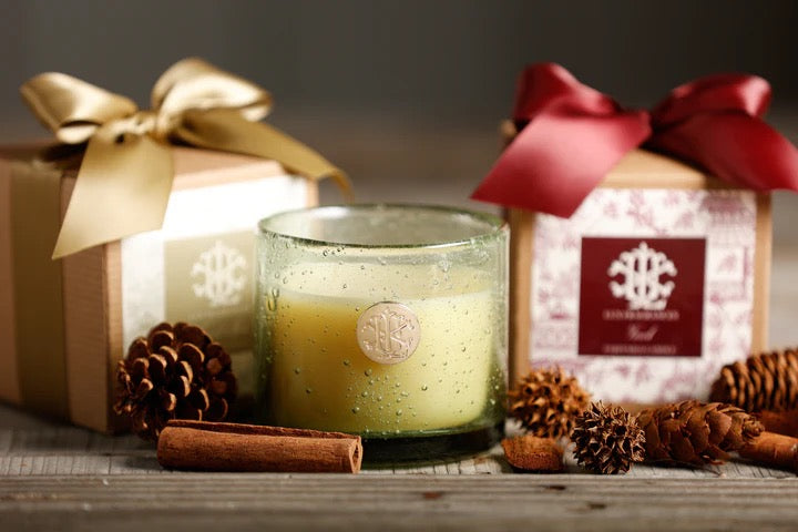 Tweed 13oz Candle in Green Glass with Bow