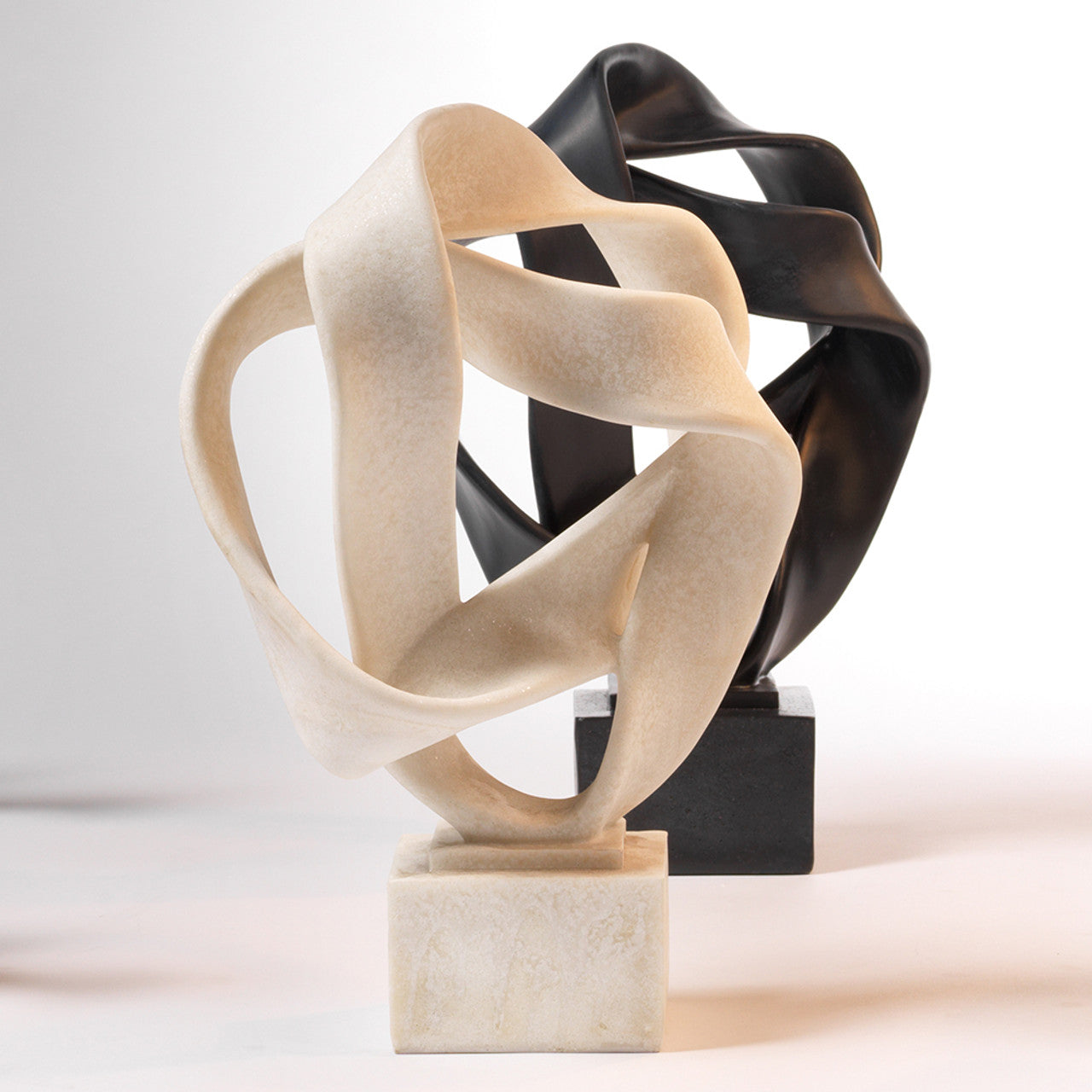 Intertwined Object Stand  - Black