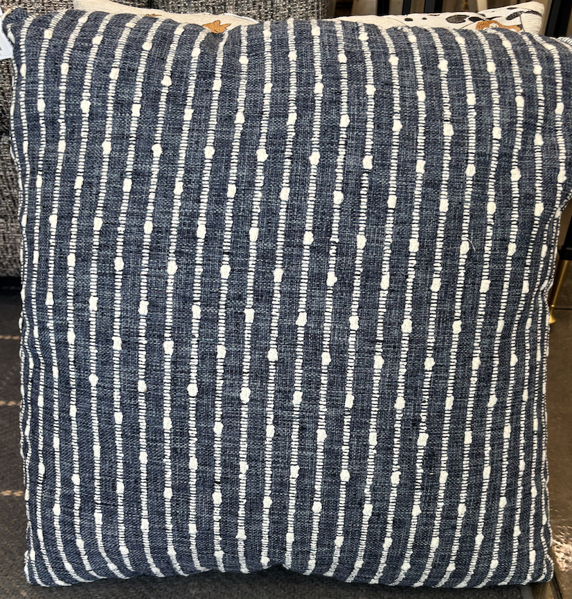 Deja Vu Marina, 22x22 Pillow