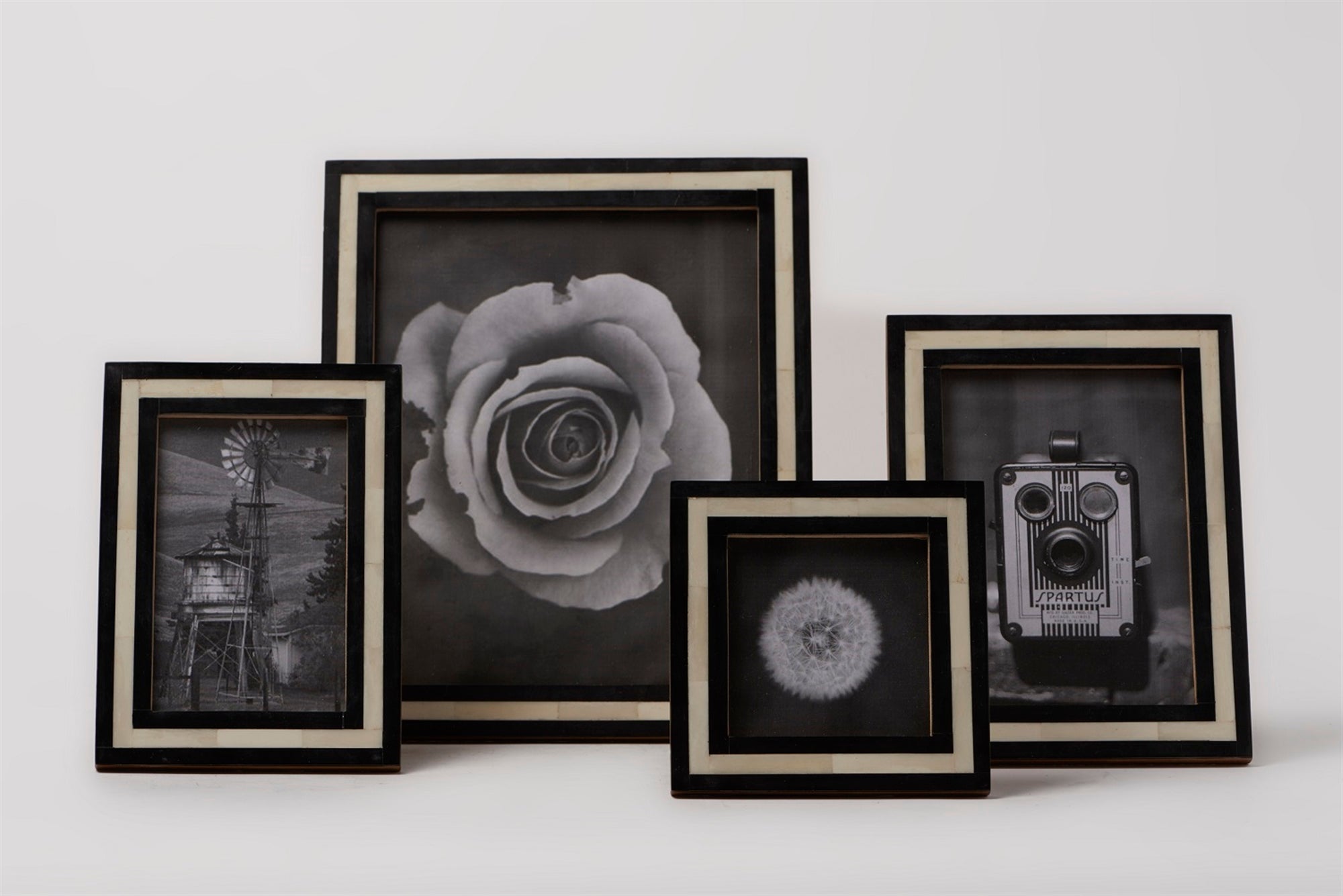 Black & White Picture Frame - Thumbnail 5