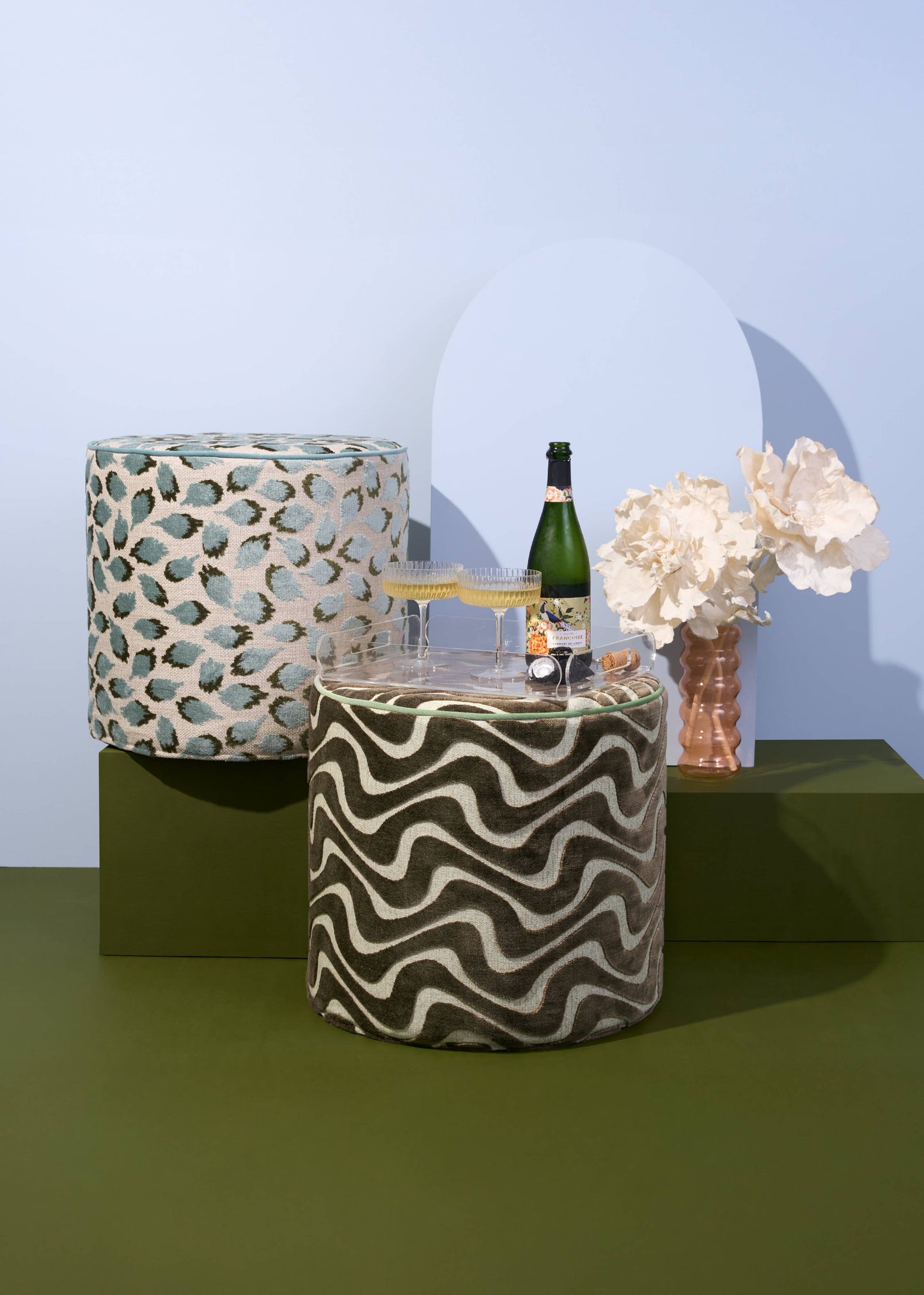 Perch Isabel - brown/beige stool w/ cord