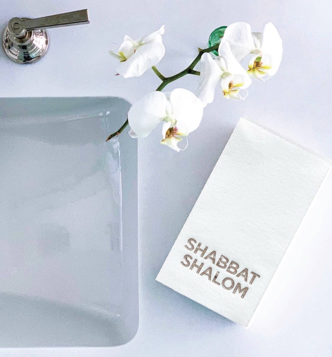 Cloth-Like Disposable Guest Towels: Hurry Back You're Missing the Fun