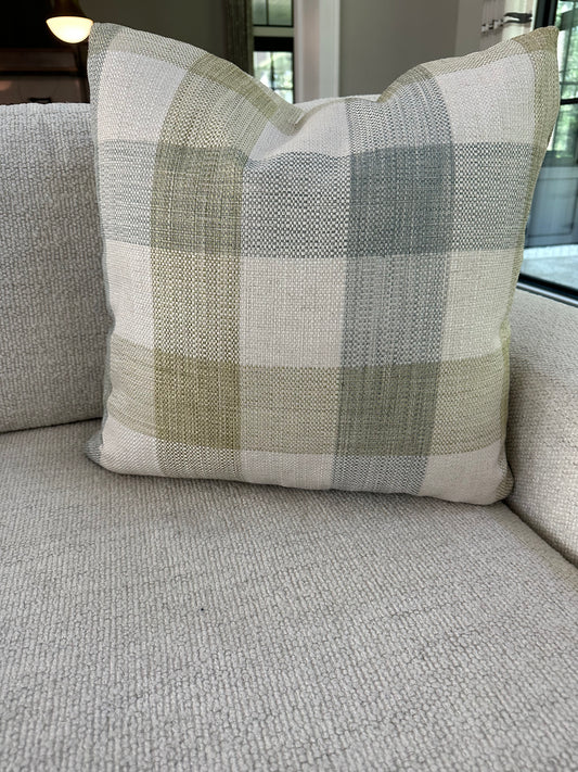 Plateau Spring Pillow