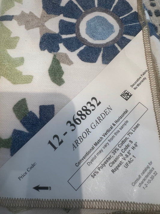 Custom 20" Pillow / ARBOR GARDEN