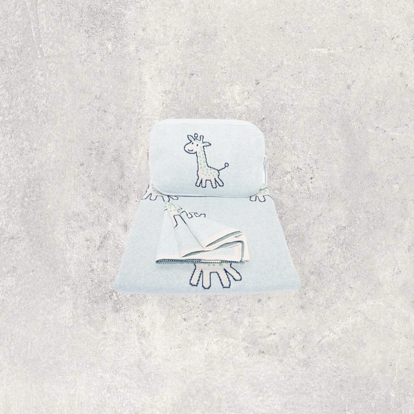 Petite Giraffe Baby Blanket Set - Pale Blue