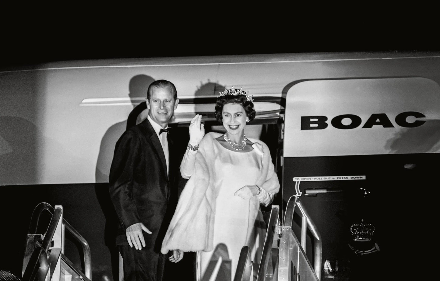 Her Majesty: A Photographic History
