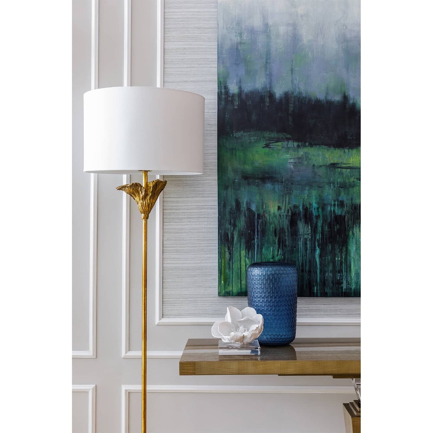 Magnolia Objet White