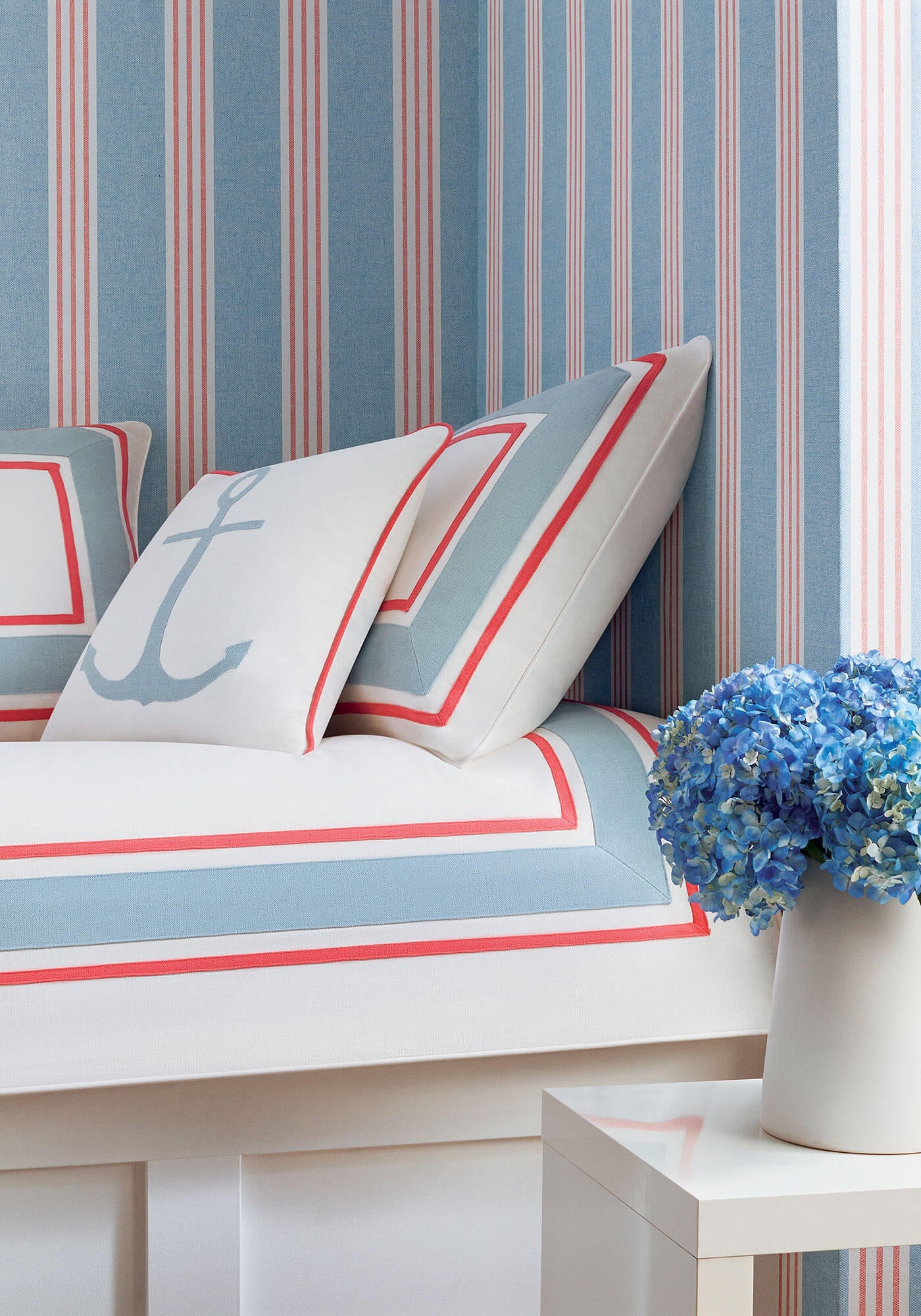 Canvas Stripe Wallpaper / Blue Coral