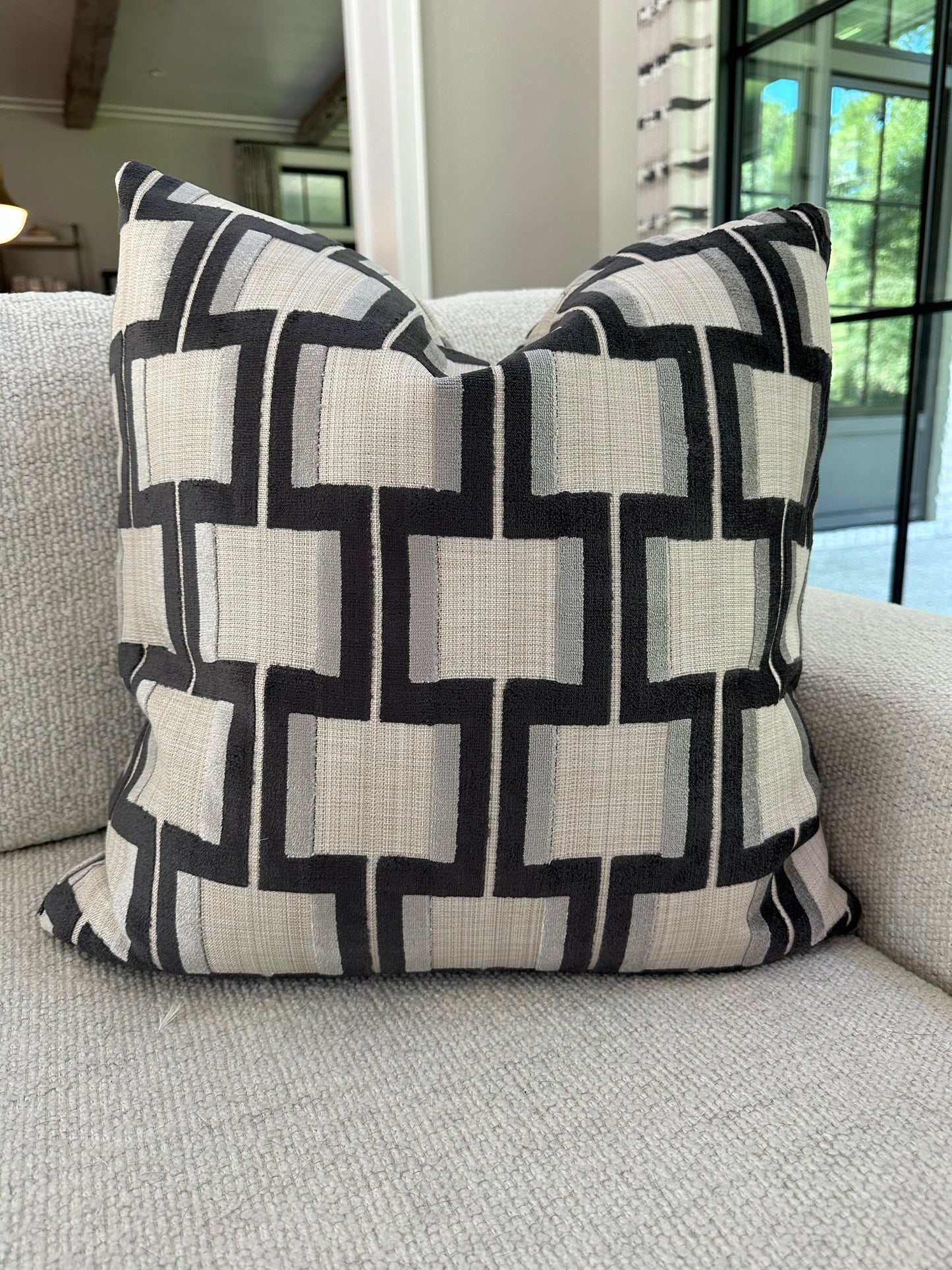 Wydham Carbon Pillow