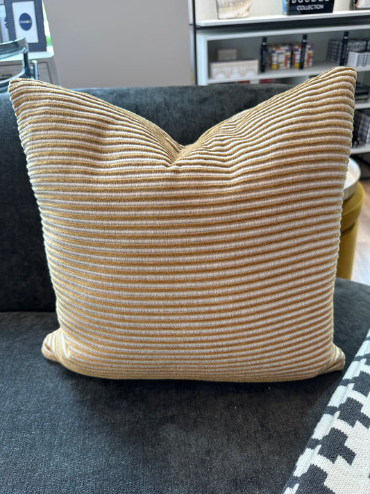 Atrix  Pillow: 182-047764
