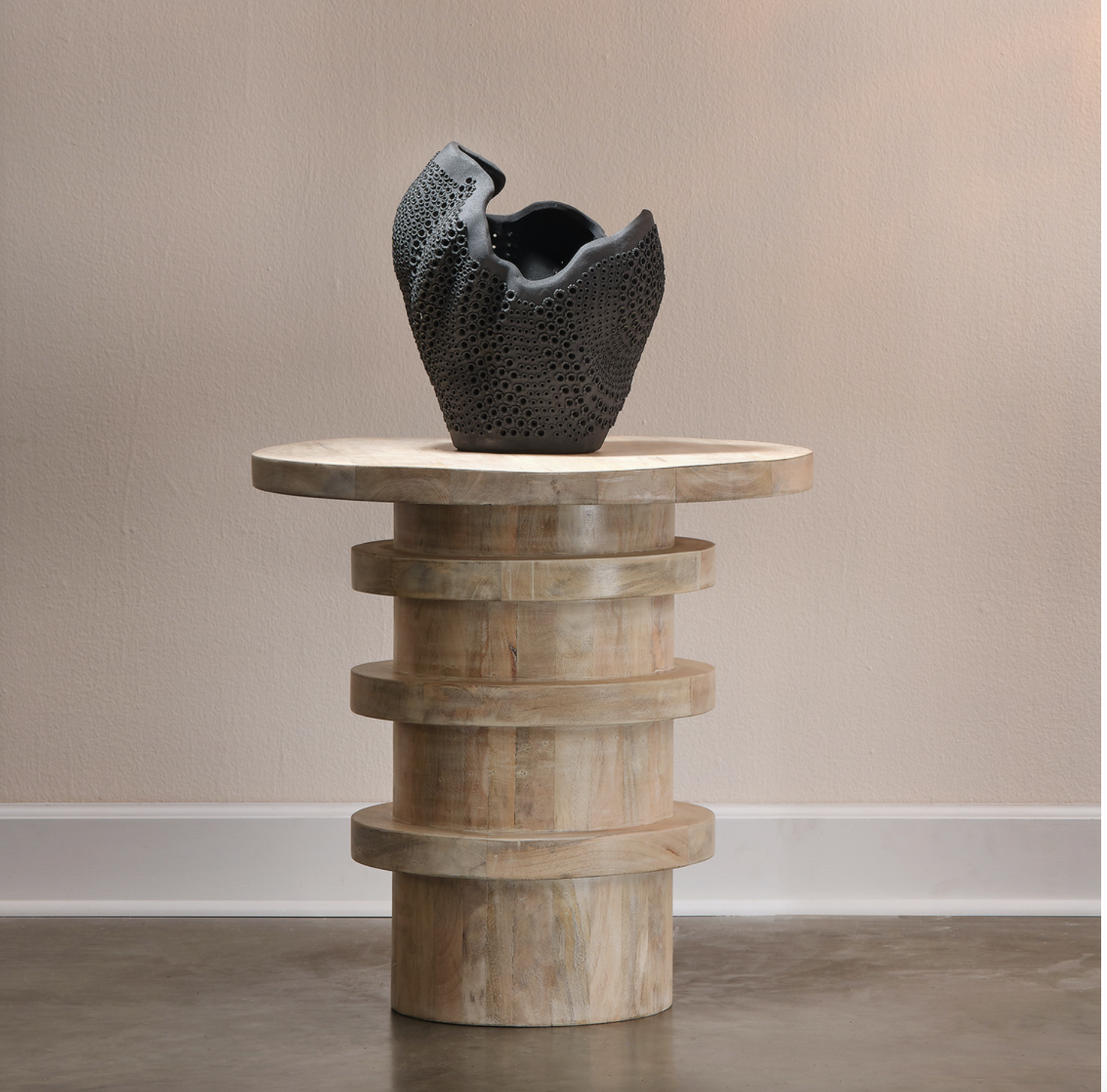 Eclipse Vase - Matte Black