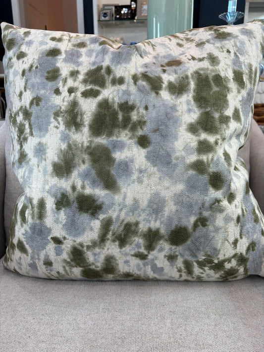 Chroma Agave Pillow, 20" x 20"